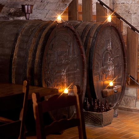 Hotel Altdeutsche Weinstuben Freyburg Bagian luar foto